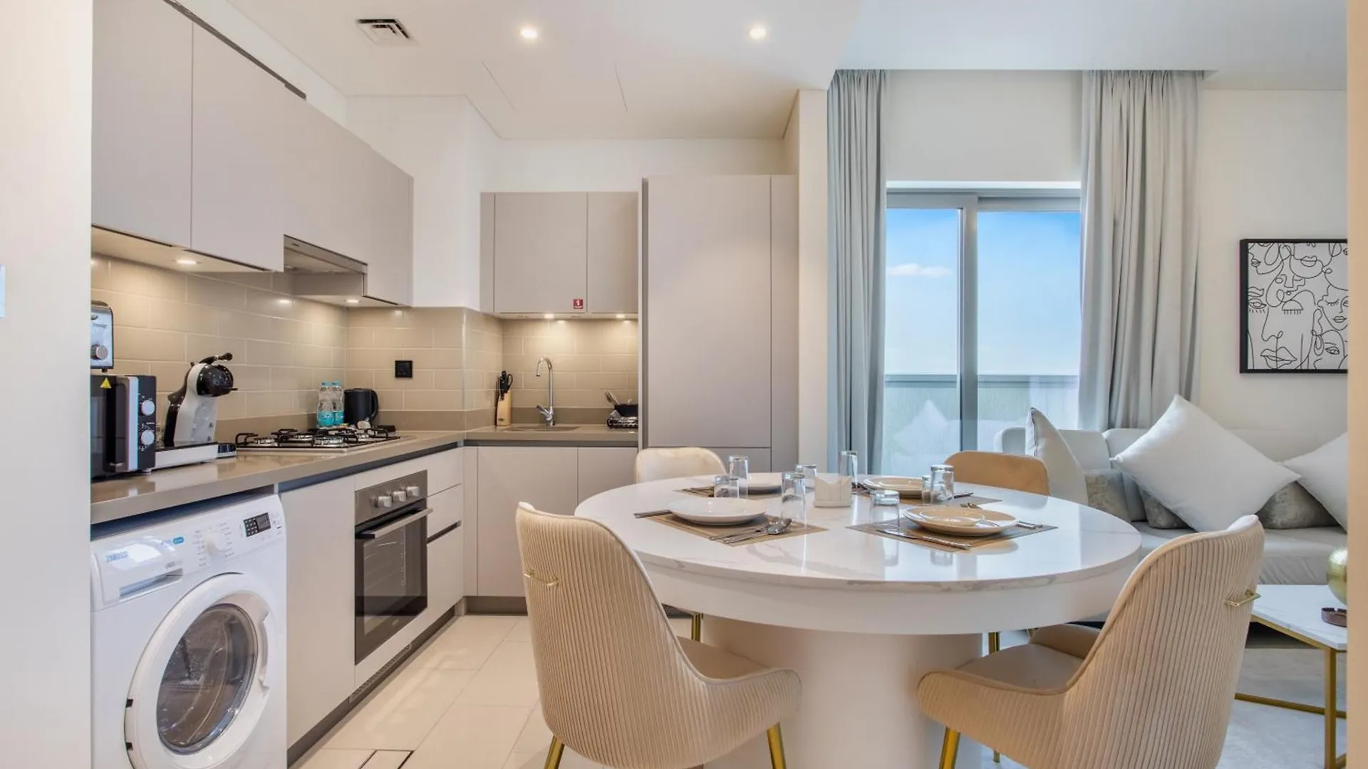 Apartment Stay By Latinem Luxury 2Br Holiday Home Cvr B1705 Near Burj Khalifa Dubai United Arab Emirates