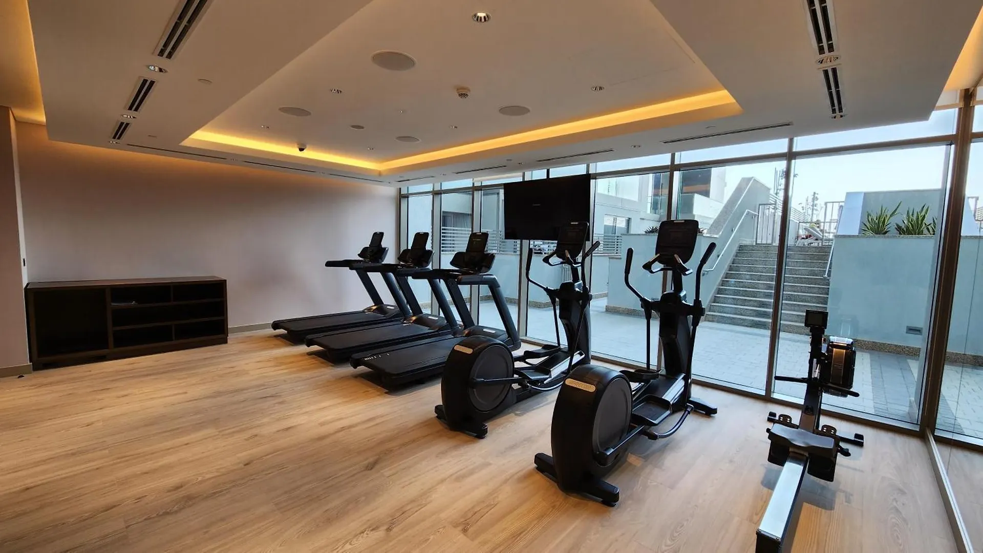 Stay By Latinem Luxury 2Br Holiday Home Cvr B1705 Near Burj Khalifa Dubai Apartment
